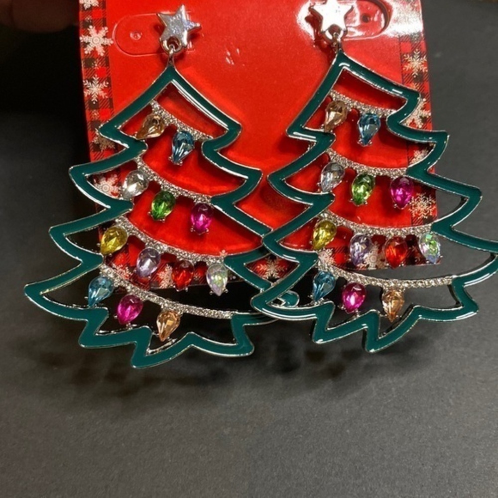 Xmas Tree Earrings NWT